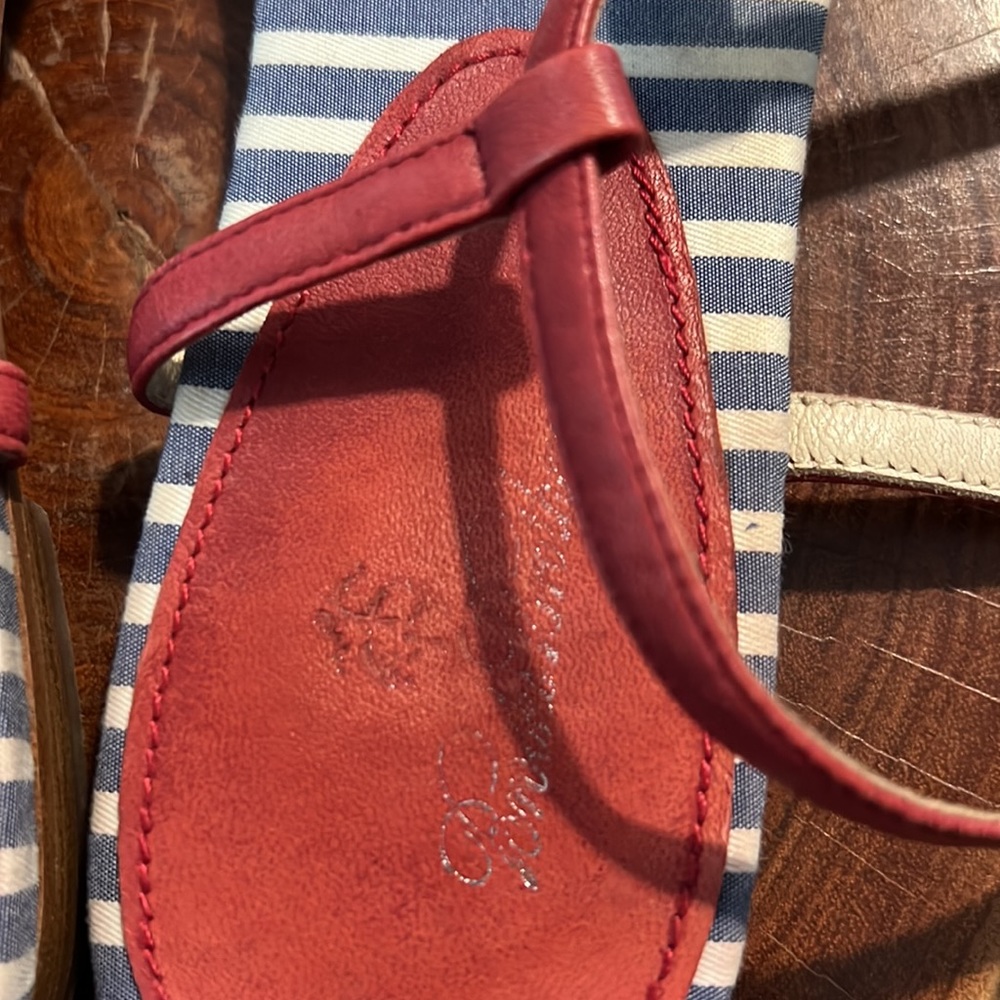 Brooks Brothers t-strap sandals - Picture 5 of 8